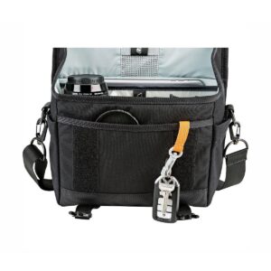 Lowepro M-trekker SH 150 Musta Lowepro M-trekker SH 150 Musta