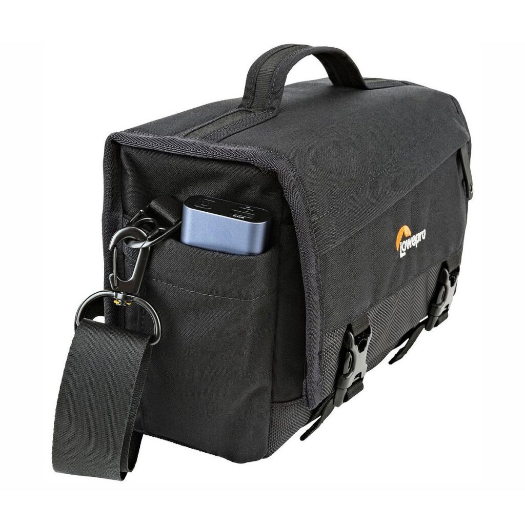 Lowepro M-trekker SH 150 Musta Lowepro M-trekker SH 150 Musta