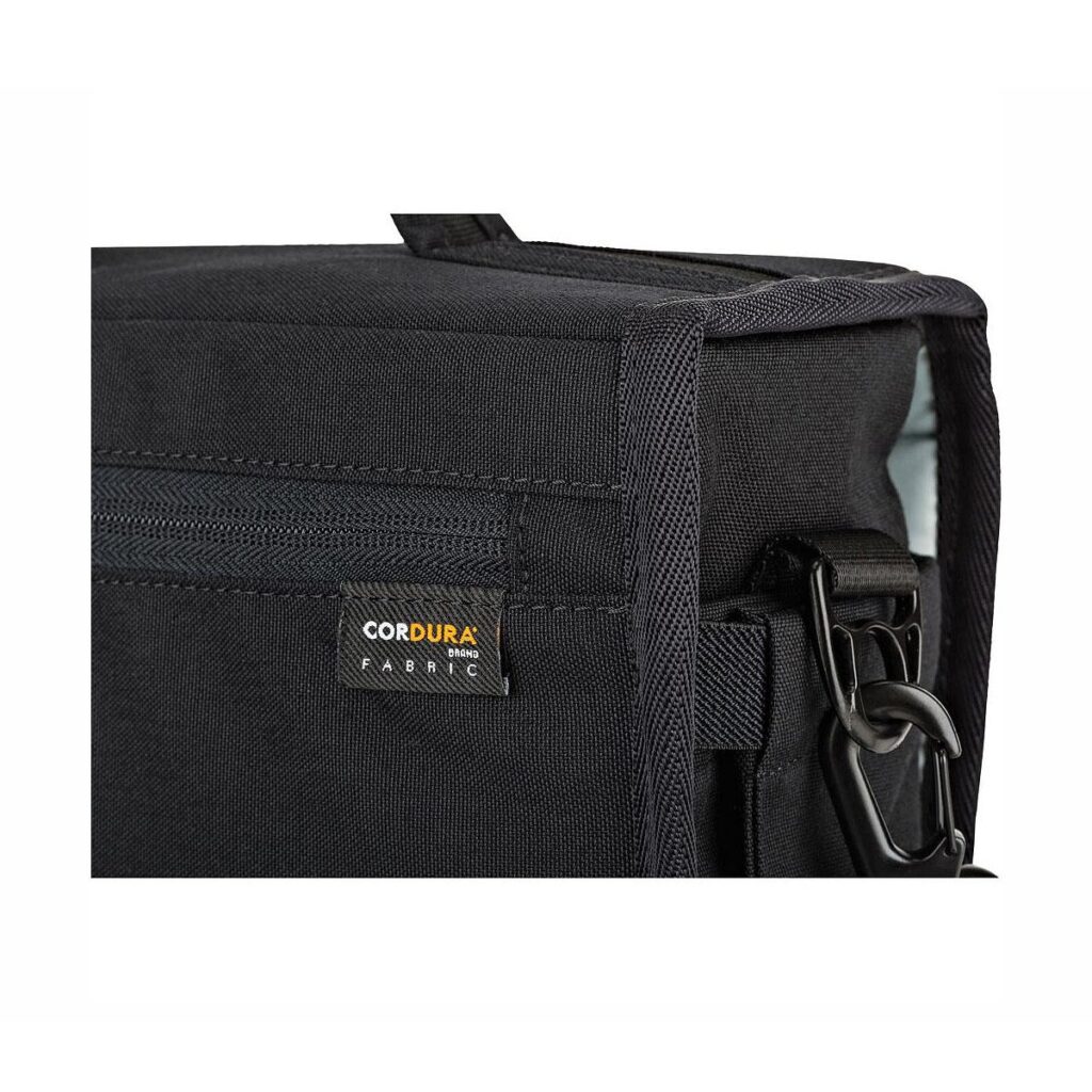 Lowepro M-trekker SH 150 Musta Lowepro M-trekker SH 150 Musta