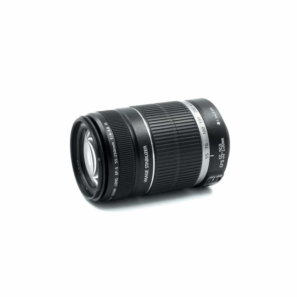 Canon EF-S 55-250mm f/4-5.6 IS – Käytetty Canon EF-S 55-250mm f/4-5.6 IS – Käytetty