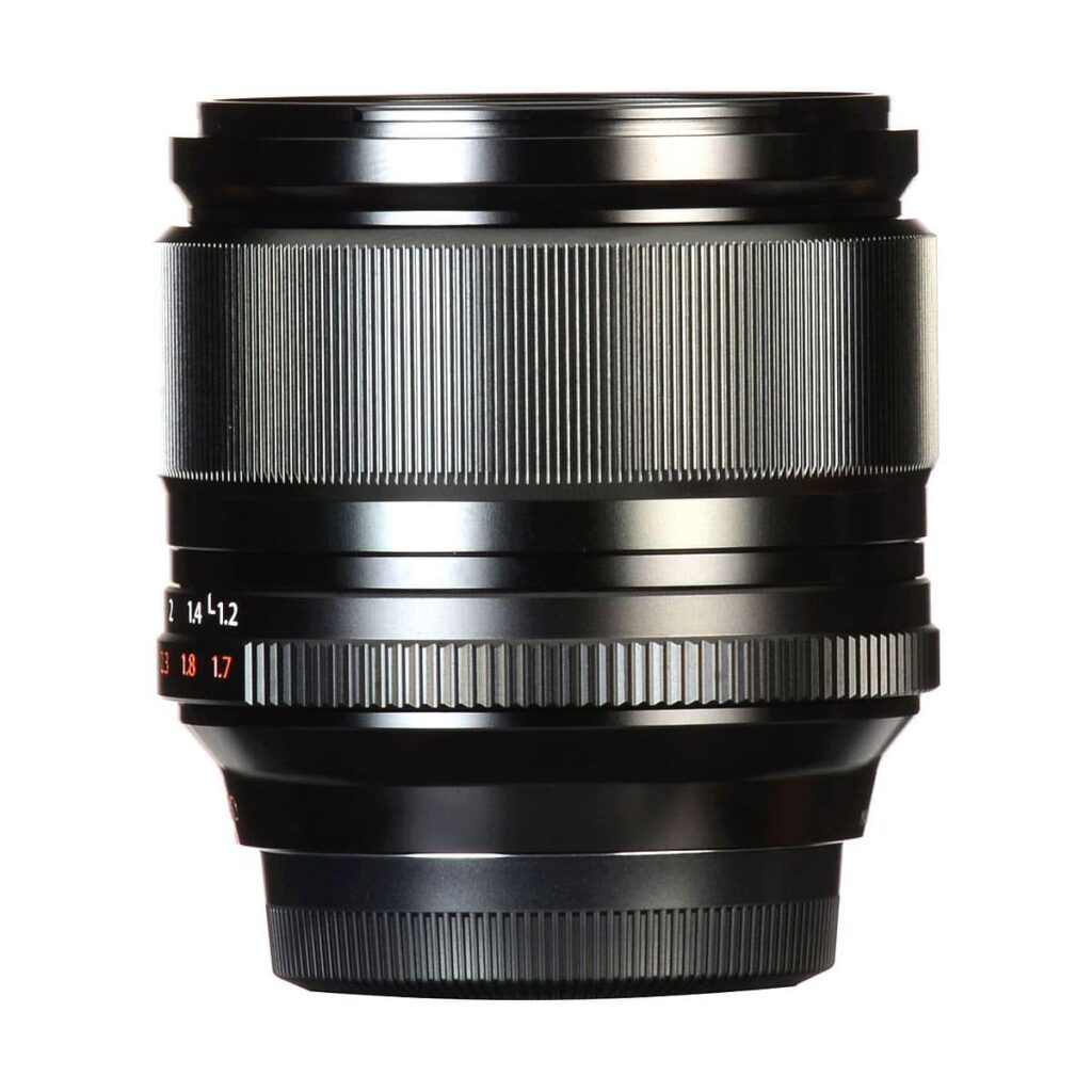 Fujinon XF 56mm f/1.2 R APD Fujinon XF 56mm f/1.2 R APD