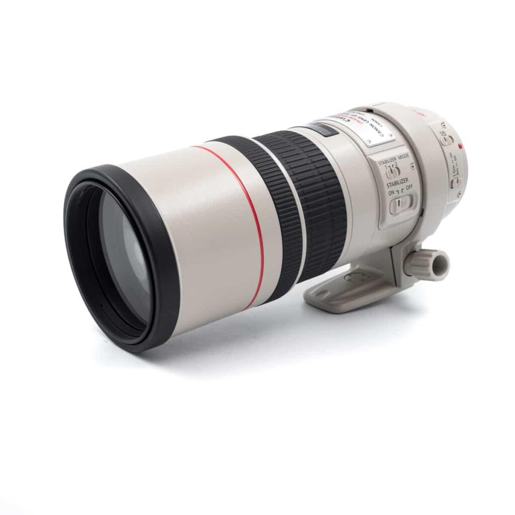 Canon EF 300mm f/4 L IS (Kunto K5) – Käytetty Canon EF 300mm f/4 L IS (Kunto K5) – Käytetty