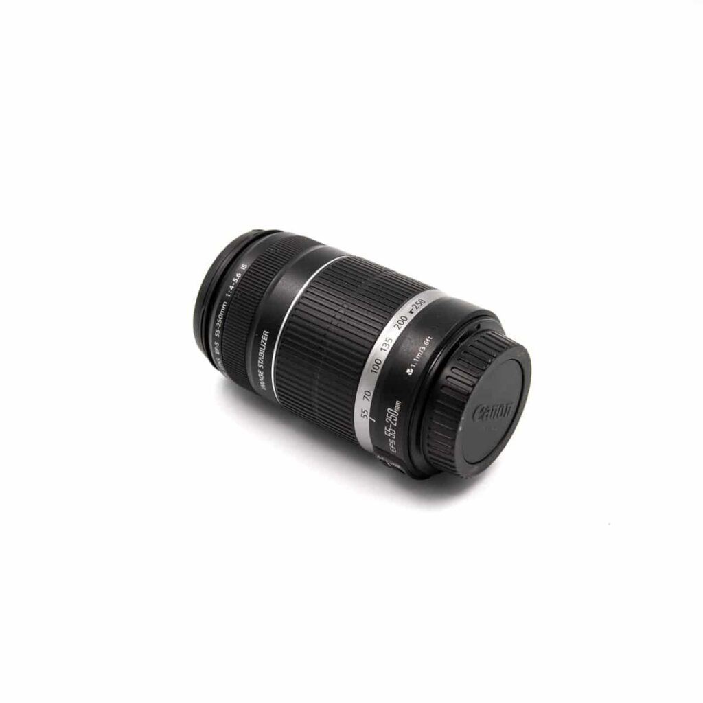 Canon EF-S 55-250mm f/4-5.6 IS – Käytetty Canon EF-S 55-250mm f/4-5.6 IS – Käytetty