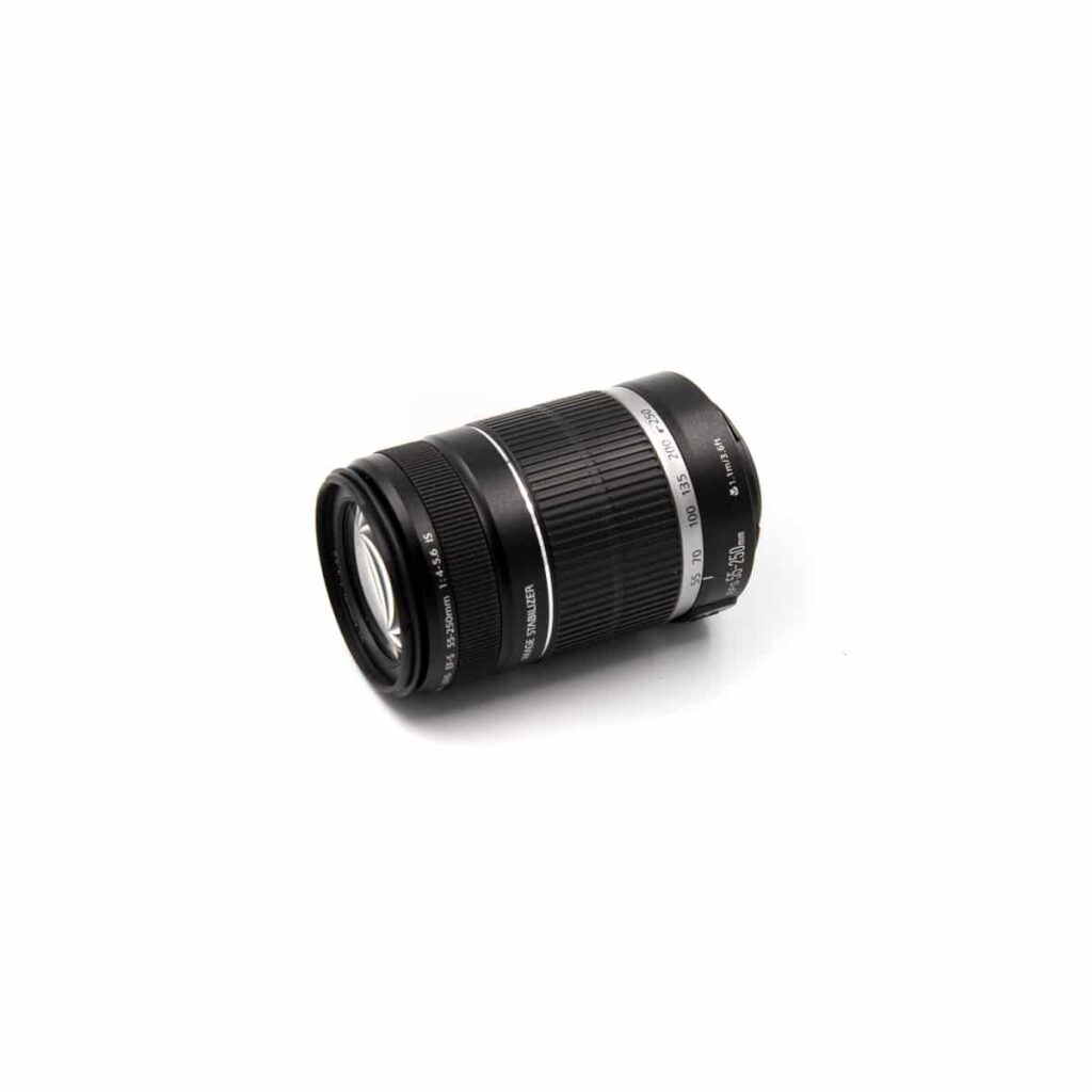 Canon EF-S 55-250mm f/4-5.6 IS – Käytetty Canon EF-S 55-250mm f/4-5.6 IS – Käytetty
