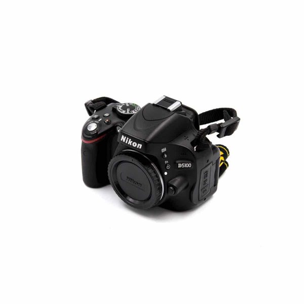 Nikon D5100 (Shuttercount 4940, Kunto K5) – Käytetty