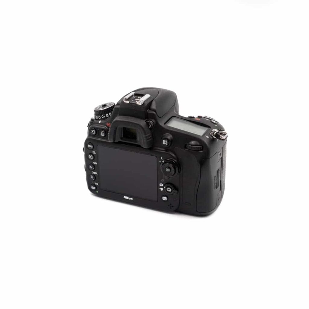 Nikon D610 (Shuttercount 36700, Kunto K5) – Käytetty Nikon D610 (Shuttercount 36700, Kunto K5) – Käytetty