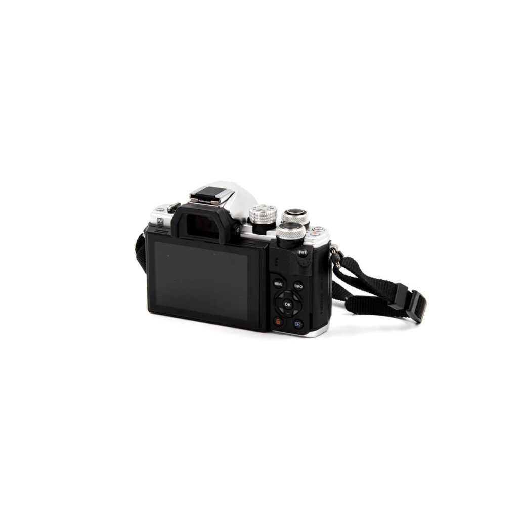 olympus om-d e-m10 ii 2