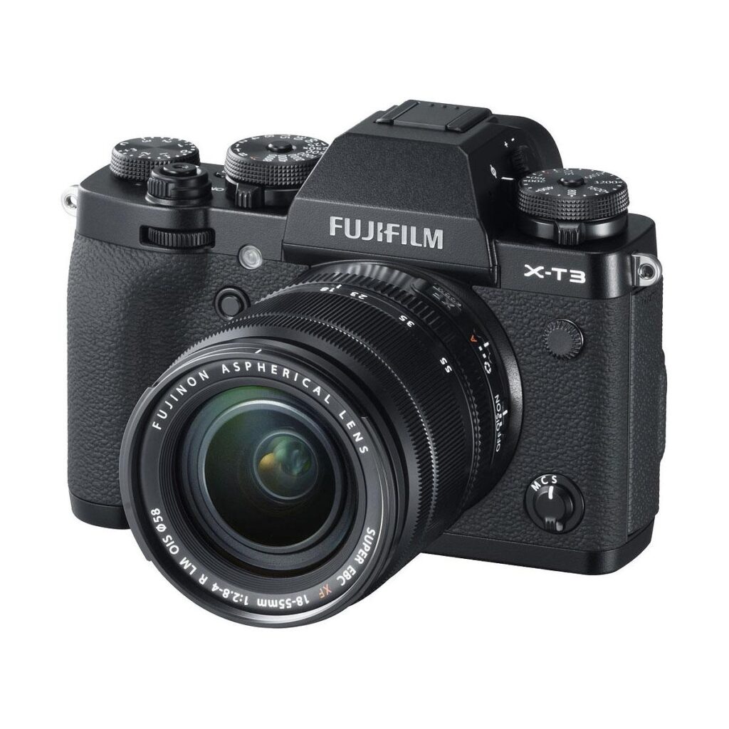 Fujifilm X-T3 + Fujinon 18-55mm f/2.8-4 OIS + VG-XT3 – Musta Fujifilm X-T3 + Fujinon 18-55mm f/2.8-4 OIS + VG-XT3 – Musta