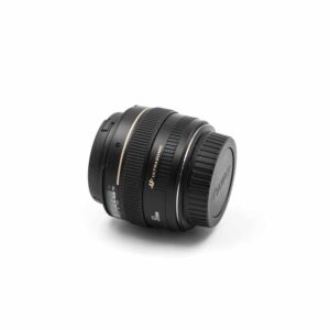 canon 50mm 1.8