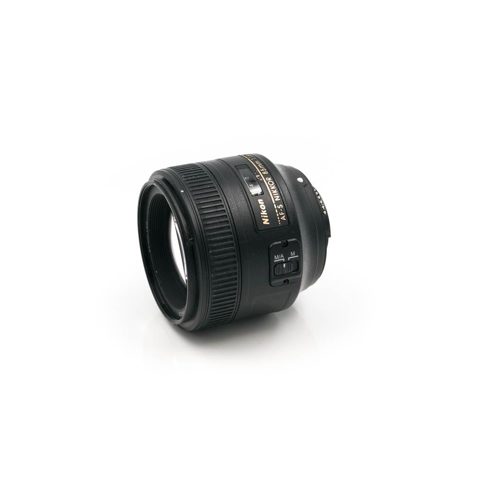 nikon af-s nikkor 85mm 1.8 g 2-2
