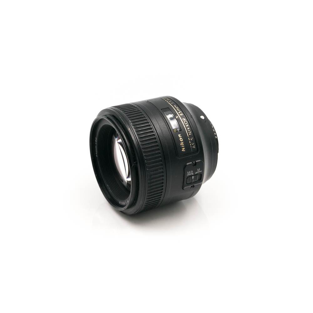nikon af-s nikkor 85mm 1.8 g 2