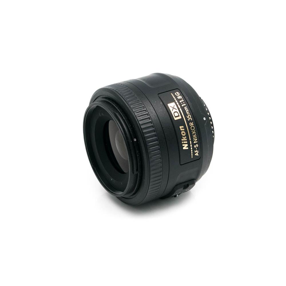 nikkor 35mm-1.8 g dx 2