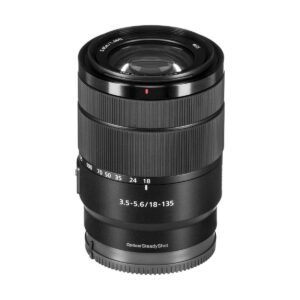 Sony E 18-135mm f/3.5-5.6 OSS Sony E 18-135mm f/3.5-5.6 OSS