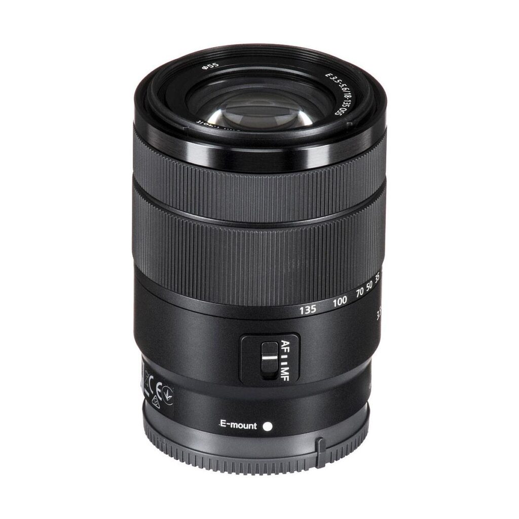 Sony E 18-135mm f/3.5-5.6 OSS Sony E 18-135mm f/3.5-5.6 OSS