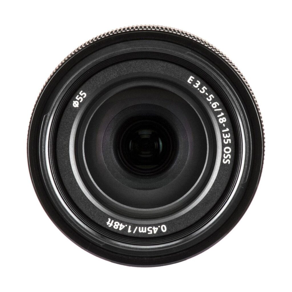 Sony E 18-135mm f/3.5-5.6 OSS Sony E 18-135mm f/3.5-5.6 OSS