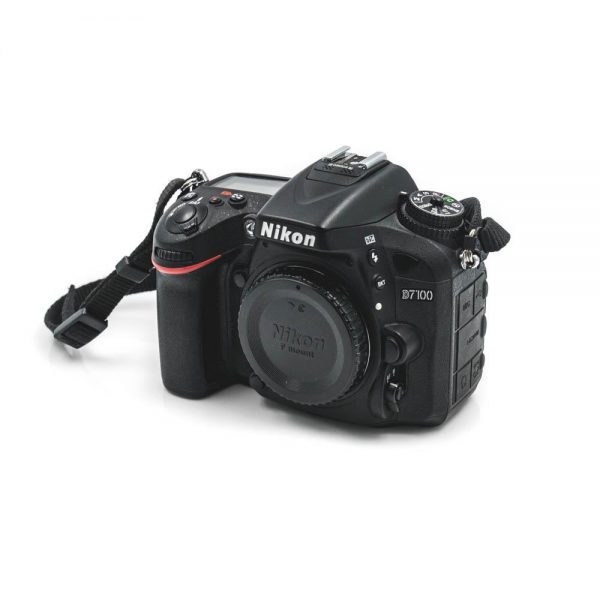 Nikon D7100 (Shuttercount 25000) – Käytetty