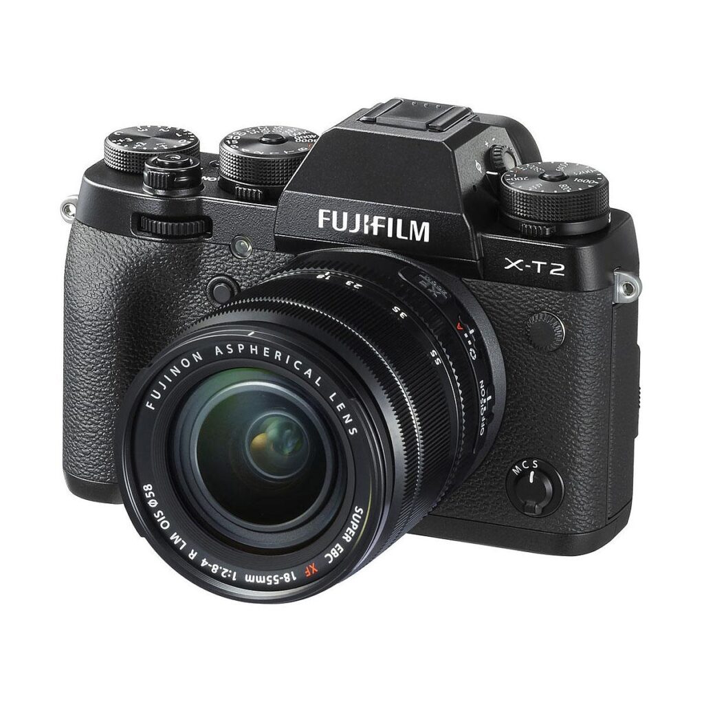Fujifilm X-T2 + Fujinon 18-55mm f/2.8-4 R LM OIS Fujifilm X-T2 + Fujinon 18-55mm f/2.8-4 R LM OIS