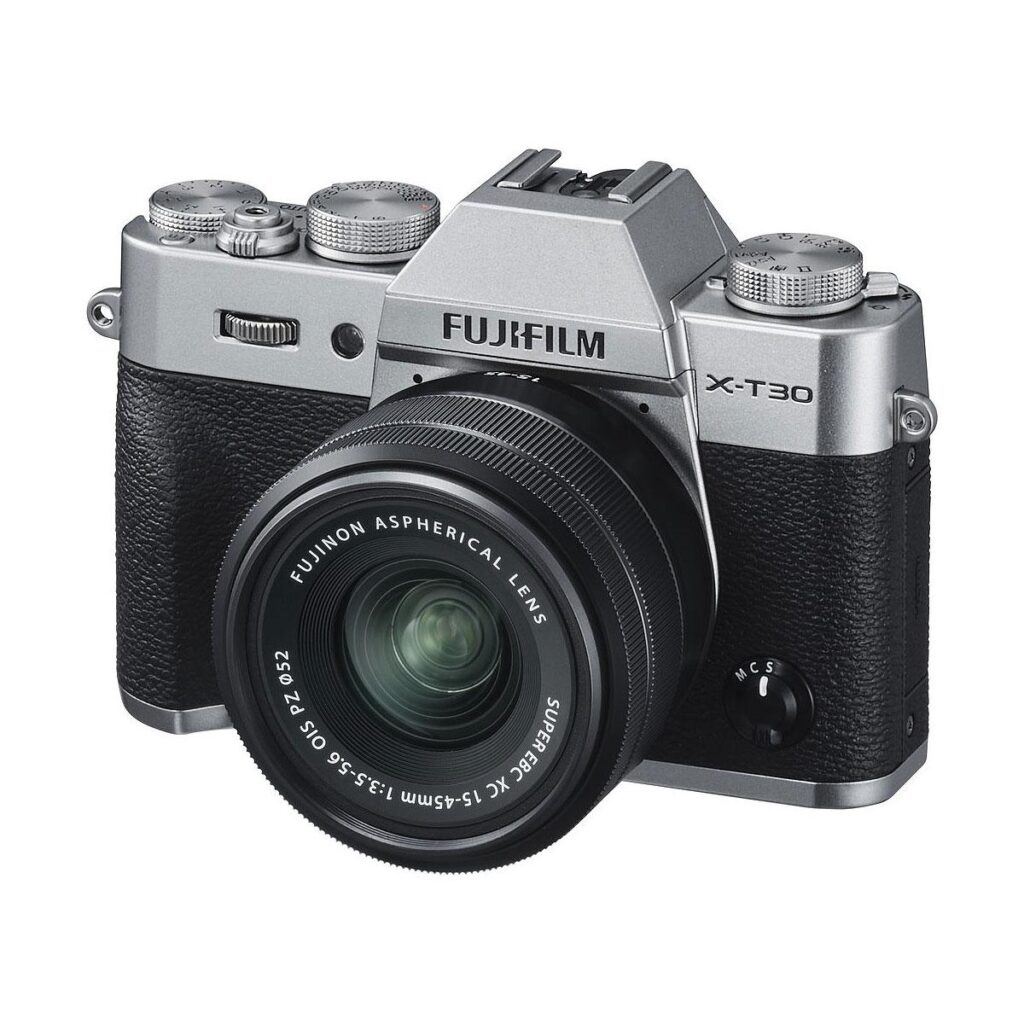 Fujifilm X-T30 Hopea + Fujinon XC 15-45mm f/3.5-5.6 OIS PZ Fujifilm X-T30 Hopea + Fujinon XC 15-45mm f/3.5-5.6 OIS PZ
