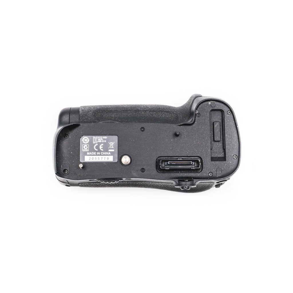 nikon mb-d12 2-9767 nikon mb-d12 2-9767
