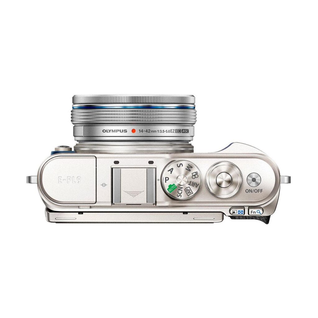 Olympus PEN E-PL9 Limited Blue + m.Zuiko 14-42mm f/3.5-5.6 EZ ED Olympus PEN E-PL9 Limited Blue + m.Zuiko 14-42mm f/3.5-5.6 EZ ED