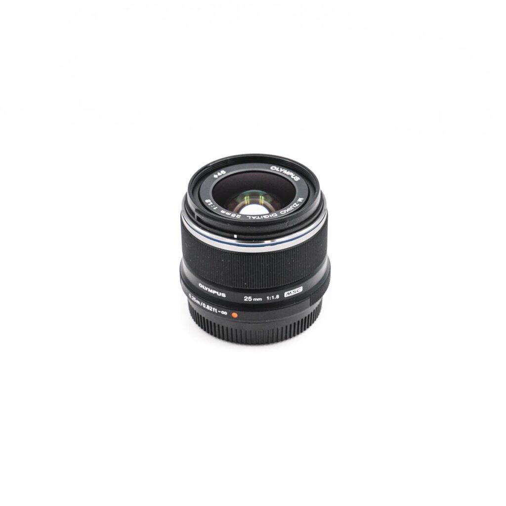 olympus 25mm 1.8 2-9912