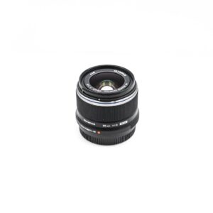 olympus 25mm 1.8 2-9912
