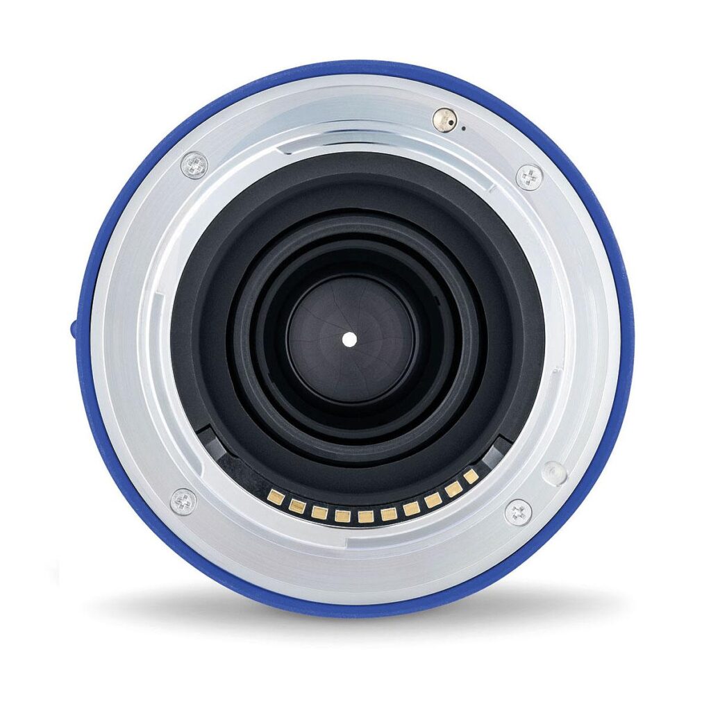 Zeiss Loxia 25mm f/2.4 Zeiss Loxia 25mm f/2.4