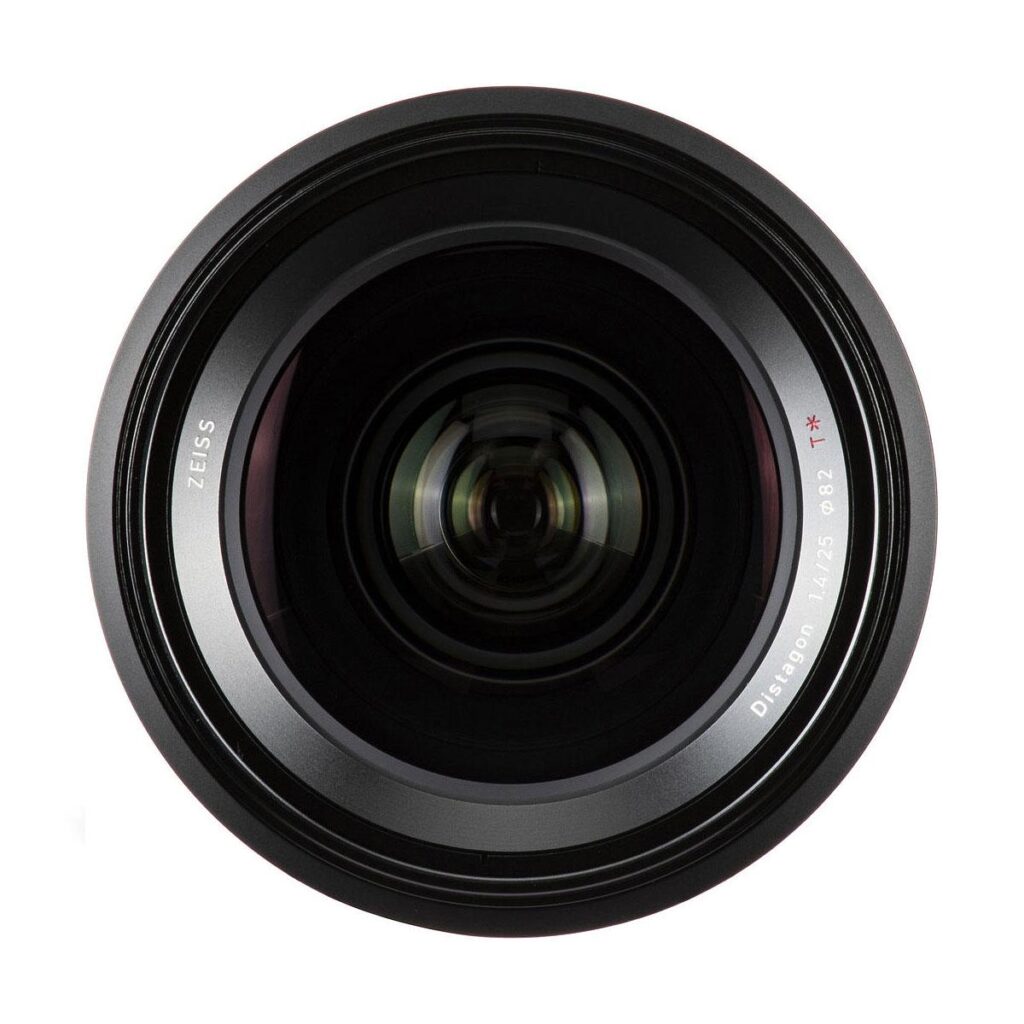 Zeiss Milvus 25mm f/1.4 Distagon T* ZE – Canon EF Zeiss Milvus 25mm f/1.4 Distagon T* ZE – Canon EF