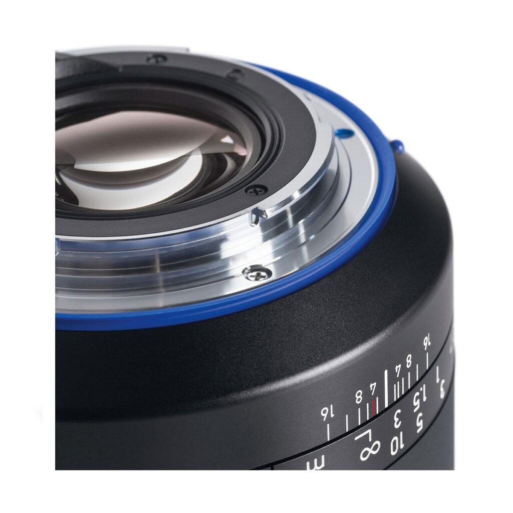 Zeiss Milvus 25mm f/1.4 Distagon T* ZE – Canon EF Zeiss Milvus 25mm f/1.4 Distagon T* ZE – Canon EF