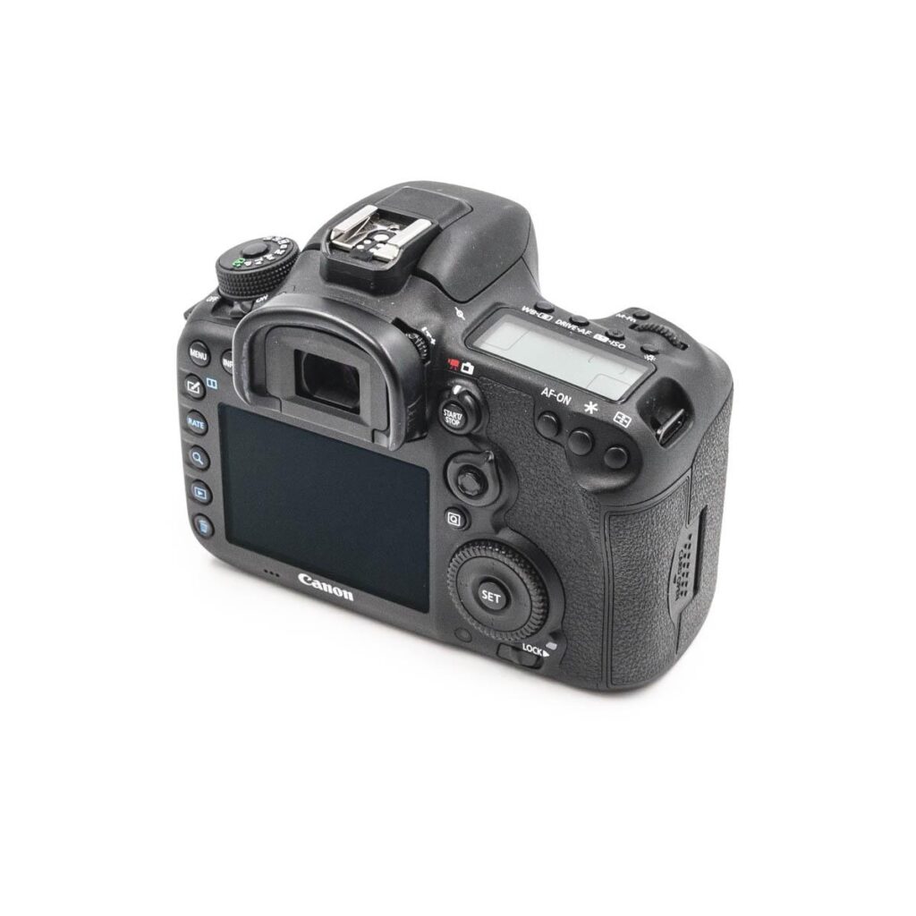 canon 7d ii-00172