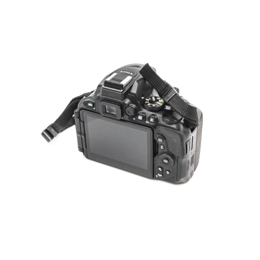 nikon d5500 2-07404