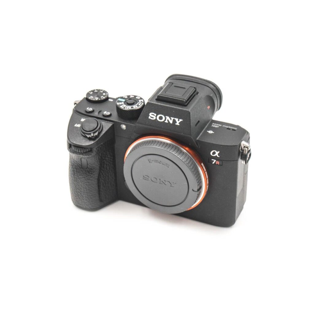Sony a7r III (Takuuta 47kk, Kunto 4,5) – Käytetty Sony a7r III (Takuuta 47kk, Kunto 4,5) – Käytetty