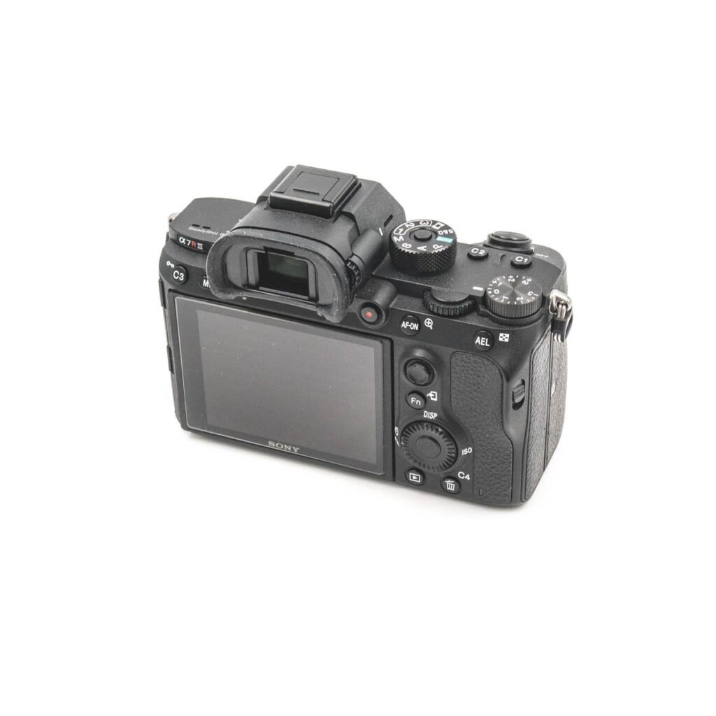 Sony a7r III (Takuuta 47kk, Kunto 4,5) – Käytetty Sony a7r III (Takuuta 47kk, Kunto 4,5) – Käytetty