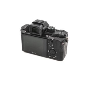 Sony a7r II (Shuttercount 35200)- Käytetty Sony a7r II (Shuttercount 35200)- Käytetty