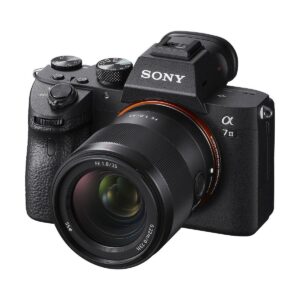 Sony FE 35mm f/1.8