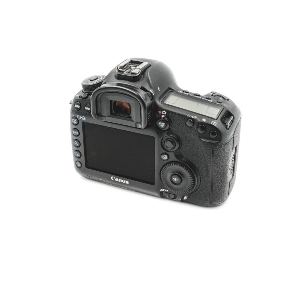 Canon 5D Mark III (Shuttercount 50000) – Käytetty Canon 5D Mark III (Shuttercount 50000) – Käytetty