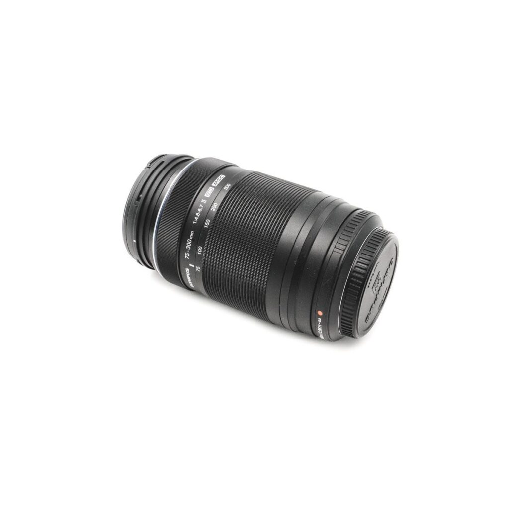 Olympus 75-300mm f/4.8-6.7 II (Kunto K5, Takuuta 12kk) – Käytetty Olympus 75-300mm f/4.8-6.7 II (Kunto K5, Takuuta 12kk) – Käytetty
