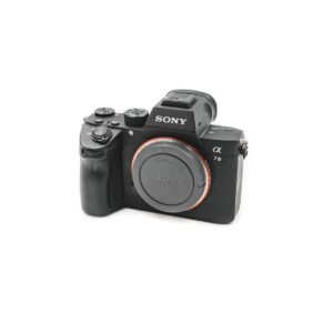 Sony a7 III (Shuttercount 11100, Takuuta 9kk) – Käytetty Sony a7 III (Shuttercount 11100, Takuuta 9kk) – Käytetty