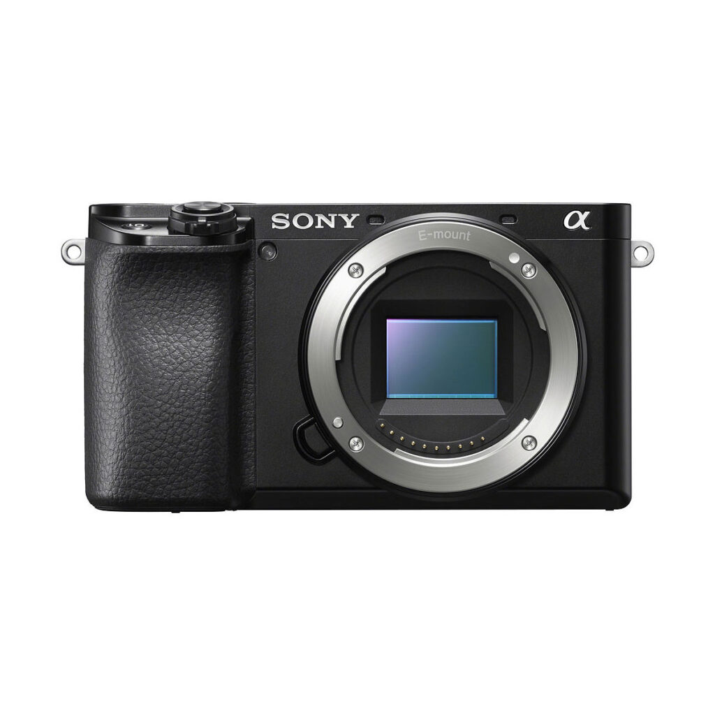 Sony A6100 runko + Sony GP-VPT2BT Sony A6100 runko + Sony GP-VPT2BT