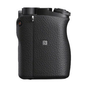 Sony A6100 runko + Sony GP-VPT2BT Sony A6100 runko + Sony GP-VPT2BT