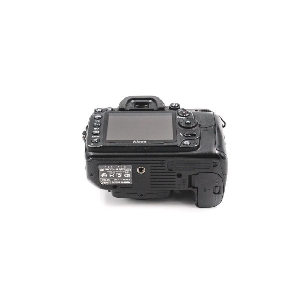 nikon d7000 4