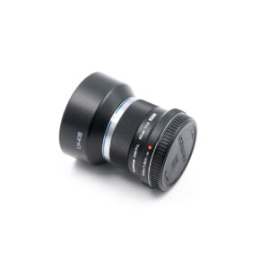 Olympus 45mm f/1.8 Musta – Käytetty Olympus 45mm f/1.8 Musta – Käytetty