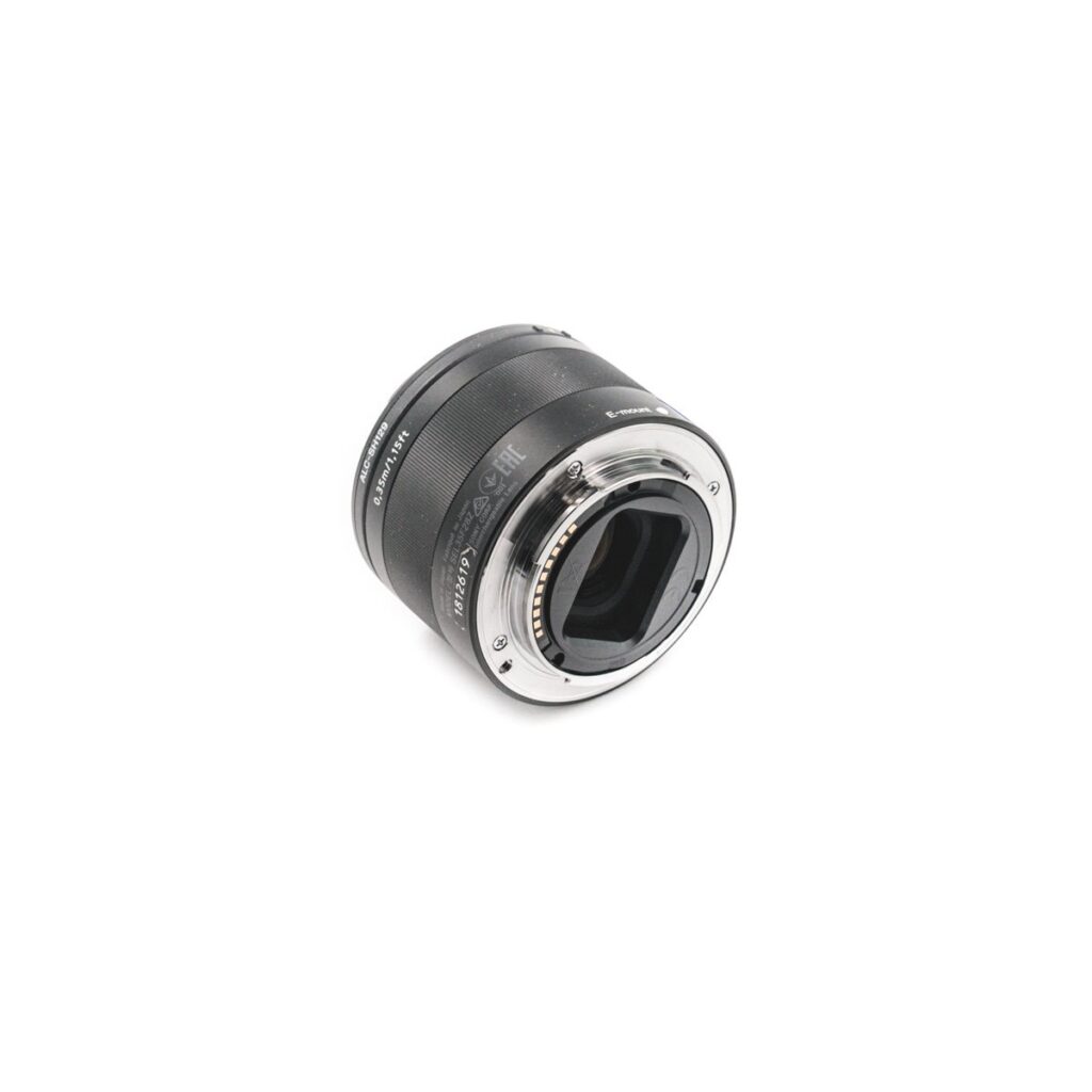 Sony FE Sonnar 35mm f/2.8 – Käytetty Sony FE Sonnar 35mm f/2.8 – Käytetty