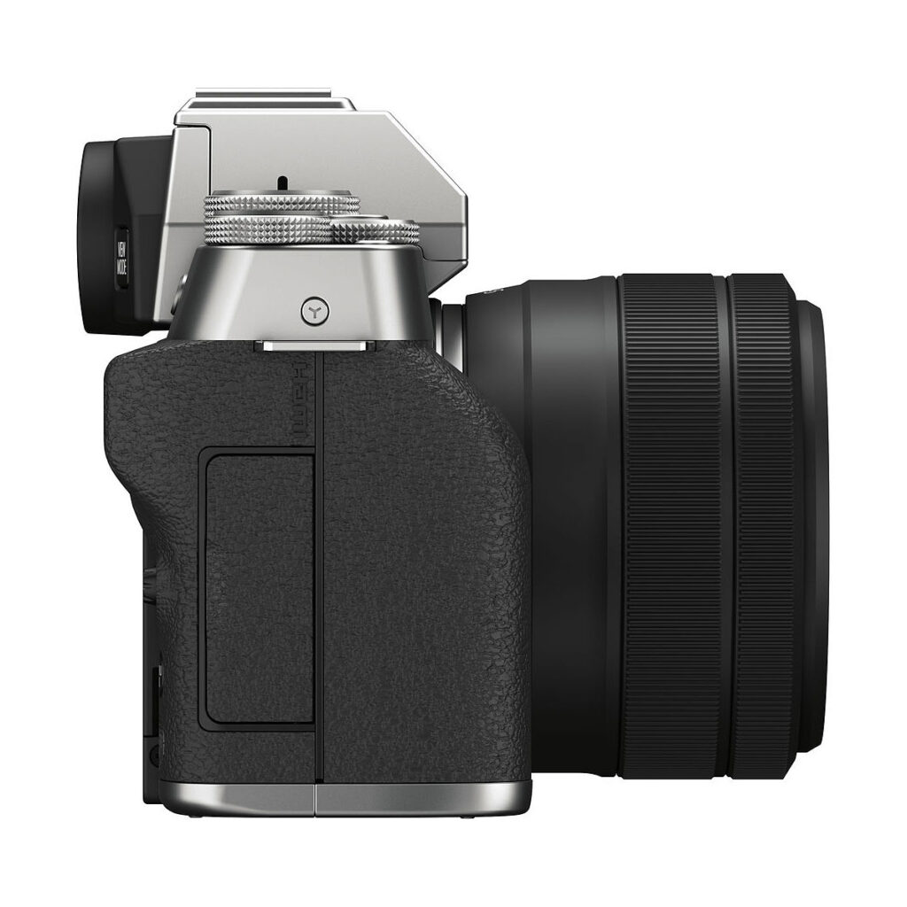 Fujifilm X-T200 Tumman hopea + XC 15-45mm f/3.5-5.6 OIS PZ objektiivi Fujifilm X-T200 Tumman hopea + XC 15-45mm f/3.5-5.6 OIS PZ objektiivi