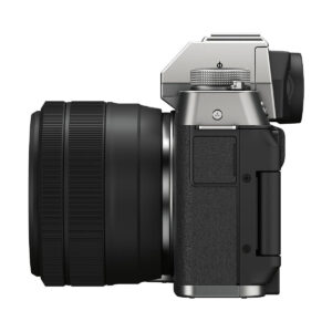 Fujifilm X-T200 Tumman hopea + XC 15-45mm f/3.5-5.6 OIS PZ objektiivi Fujifilm X-T200 Tumman hopea + XC 15-45mm f/3.5-5.6 OIS PZ objektiivi