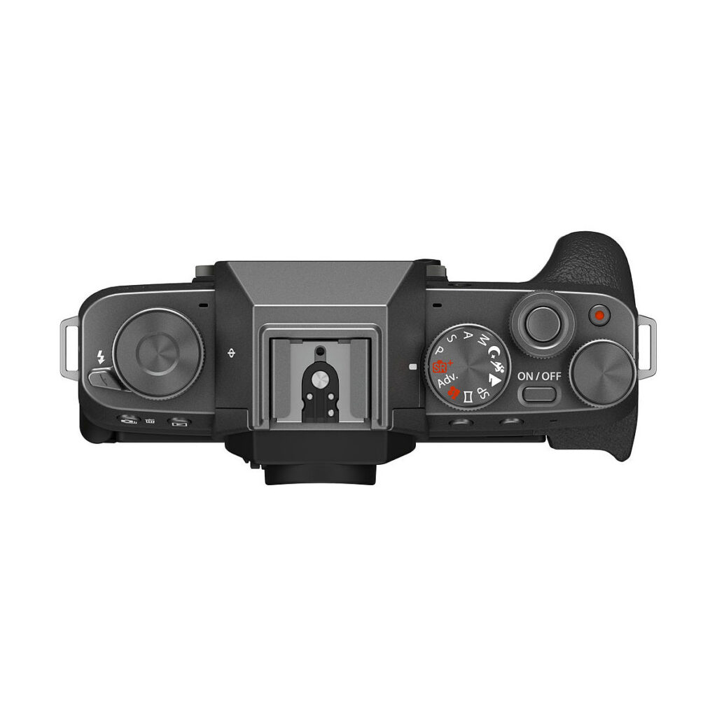 Fujifilm X-T200 Tumman hopea + XC 15-45mm f/3.5-5.6 OIS PZ objektiivi Fujifilm X-T200 Tumman hopea + XC 15-45mm f/3.5-5.6 OIS PZ objektiivi