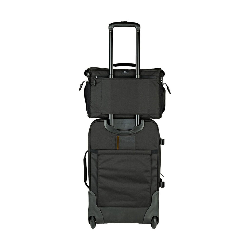 Lowepro Nova 200 AW Lowepro Nova 200 AW