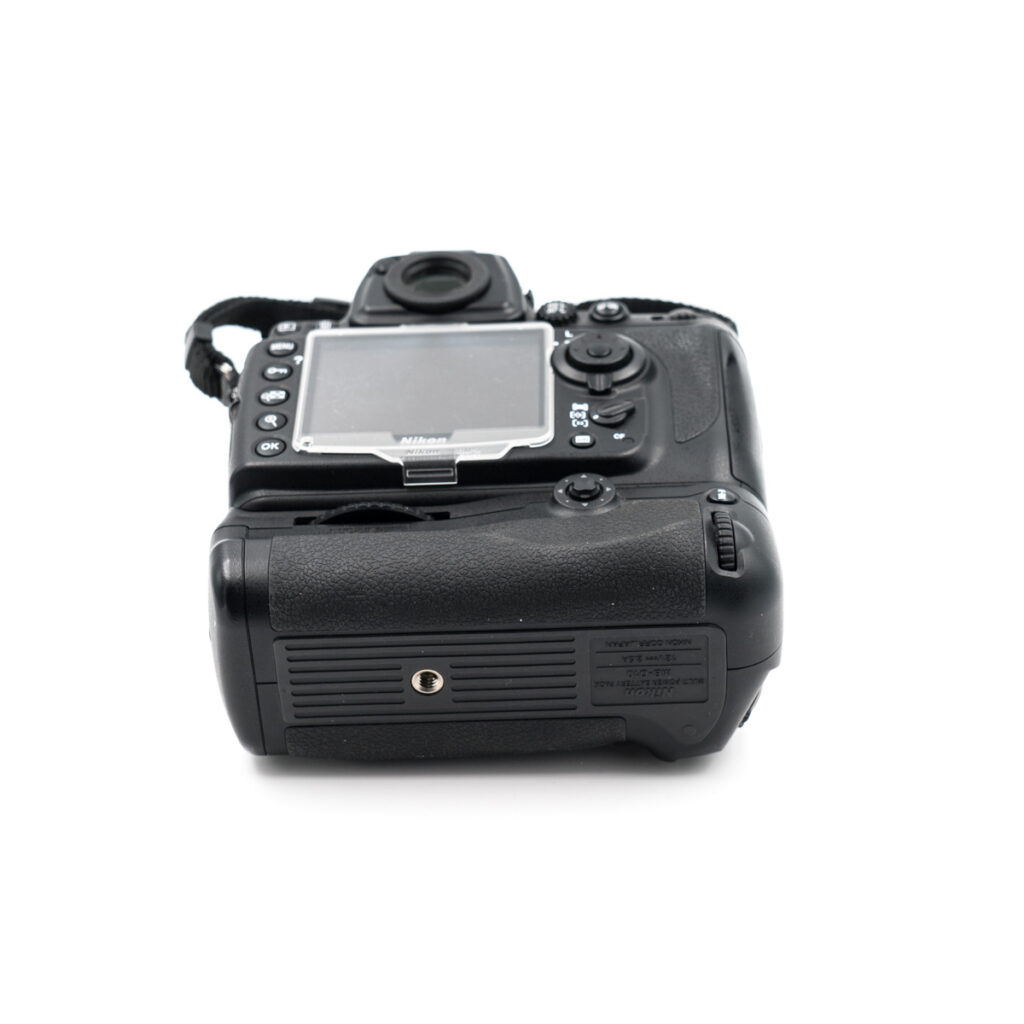 nikon d700 kahva 3 nikon d700 kahva 3