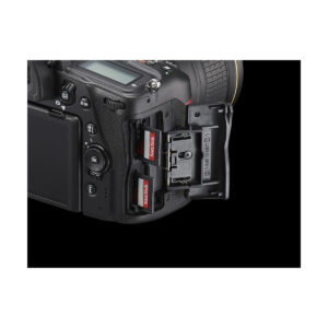Nikon D780 järjestelmäkamera Nikon D780 järjestelmäkamera