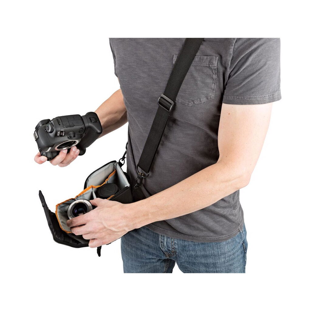 Lowepro ProTactic Lens Exchange 100 AW Lowepro ProTactic Lens Exchange 100 AW